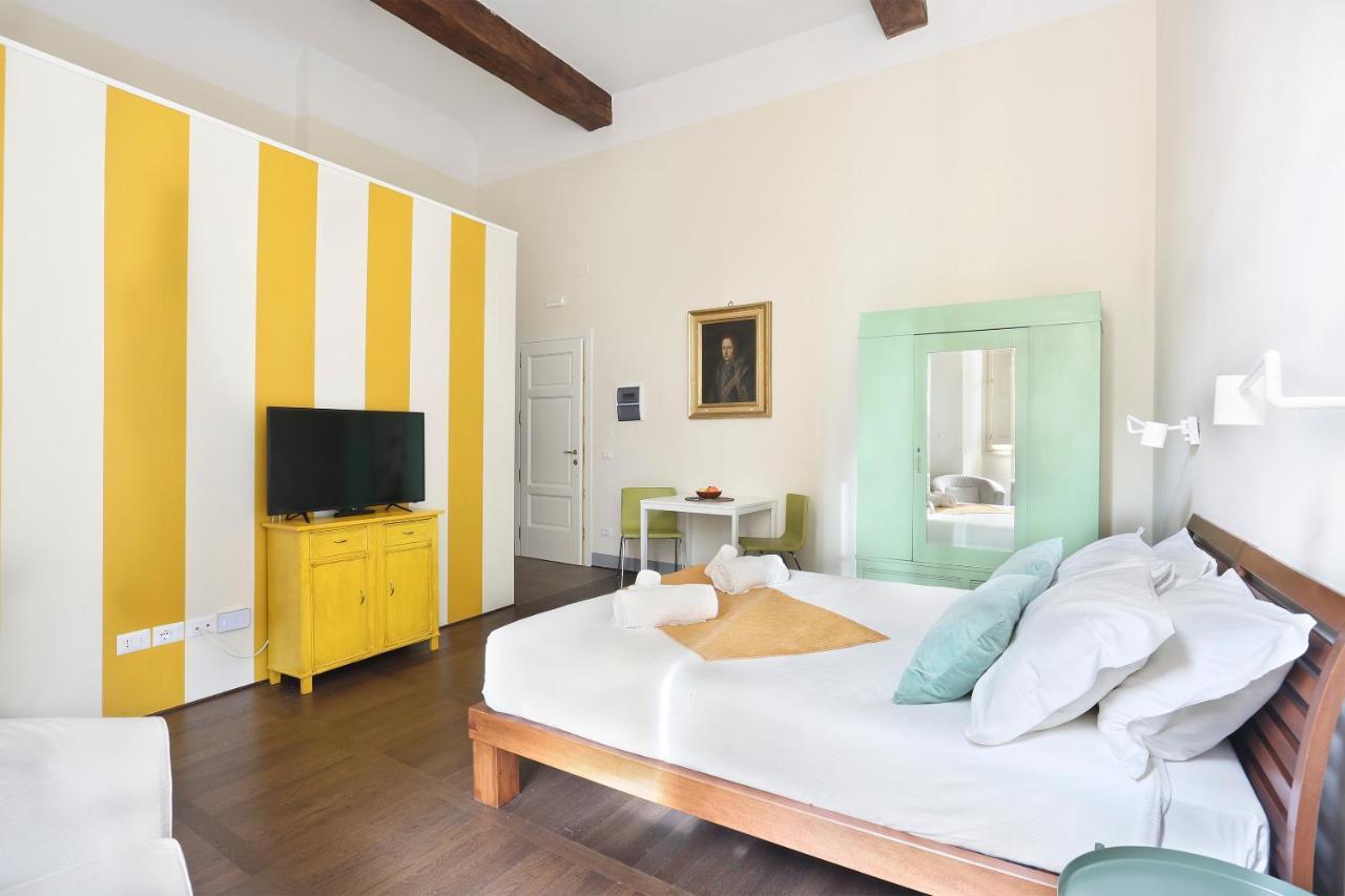 Apt. Ocra - Pauline Suites, Palazzo Borghese Флоренция Екстериор снимка
